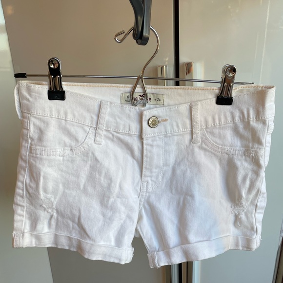Hollister Pants - Hollister white shorts, size 0